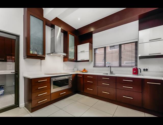 4 BEDROOM HOUSE FOR SALE IN FERNRIDGE ESTATE